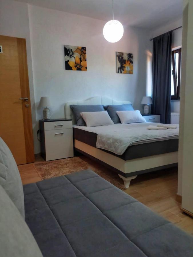 Vacation Home Keskic Velika Gata 외부 사진