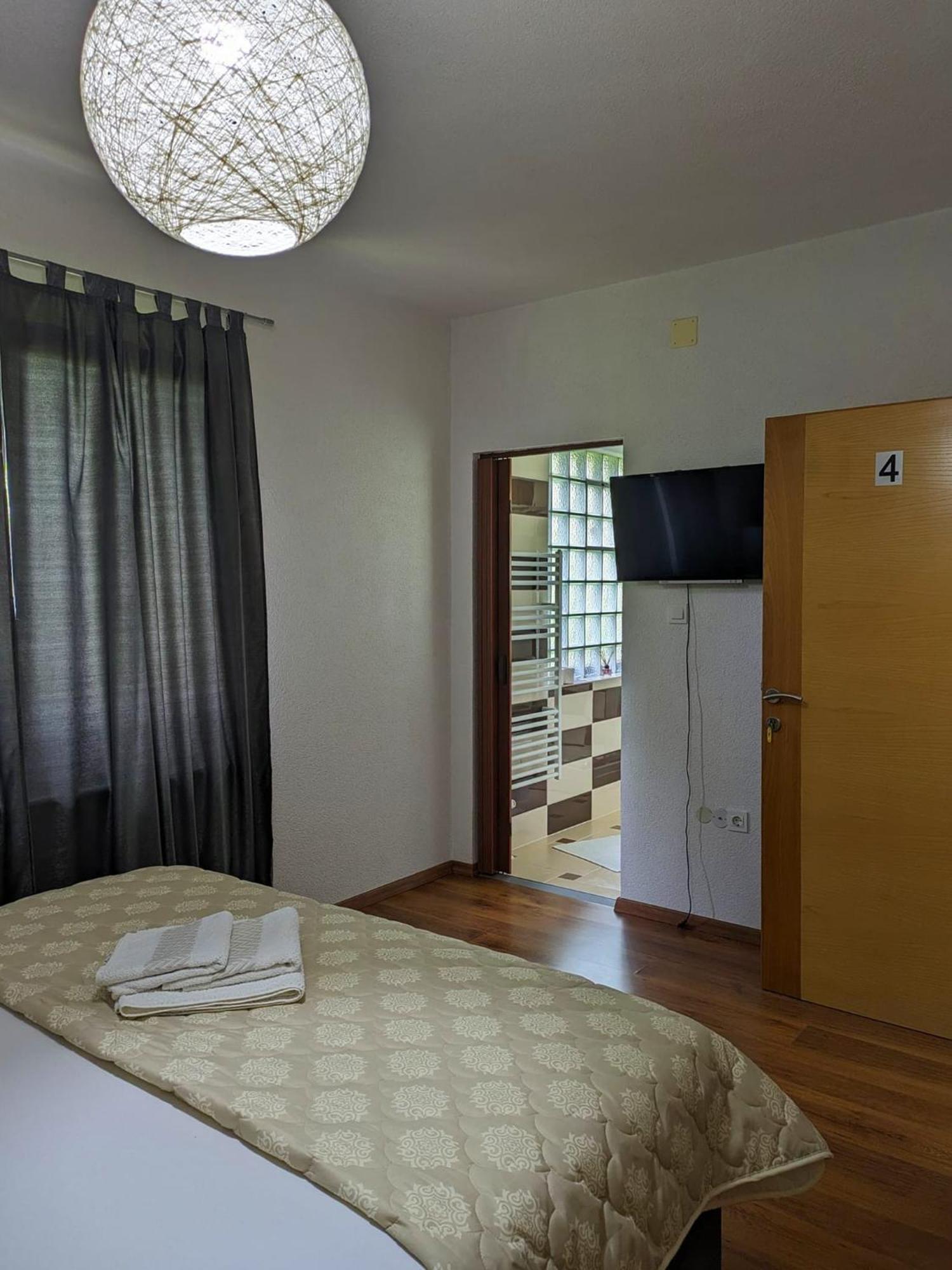 Vacation Home Keskic Velika Gata 외부 사진